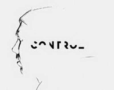 'Я не идеальна'. Деми Мур о принятии старения и том, как на неё повлияло поражение на 'Оскаре'